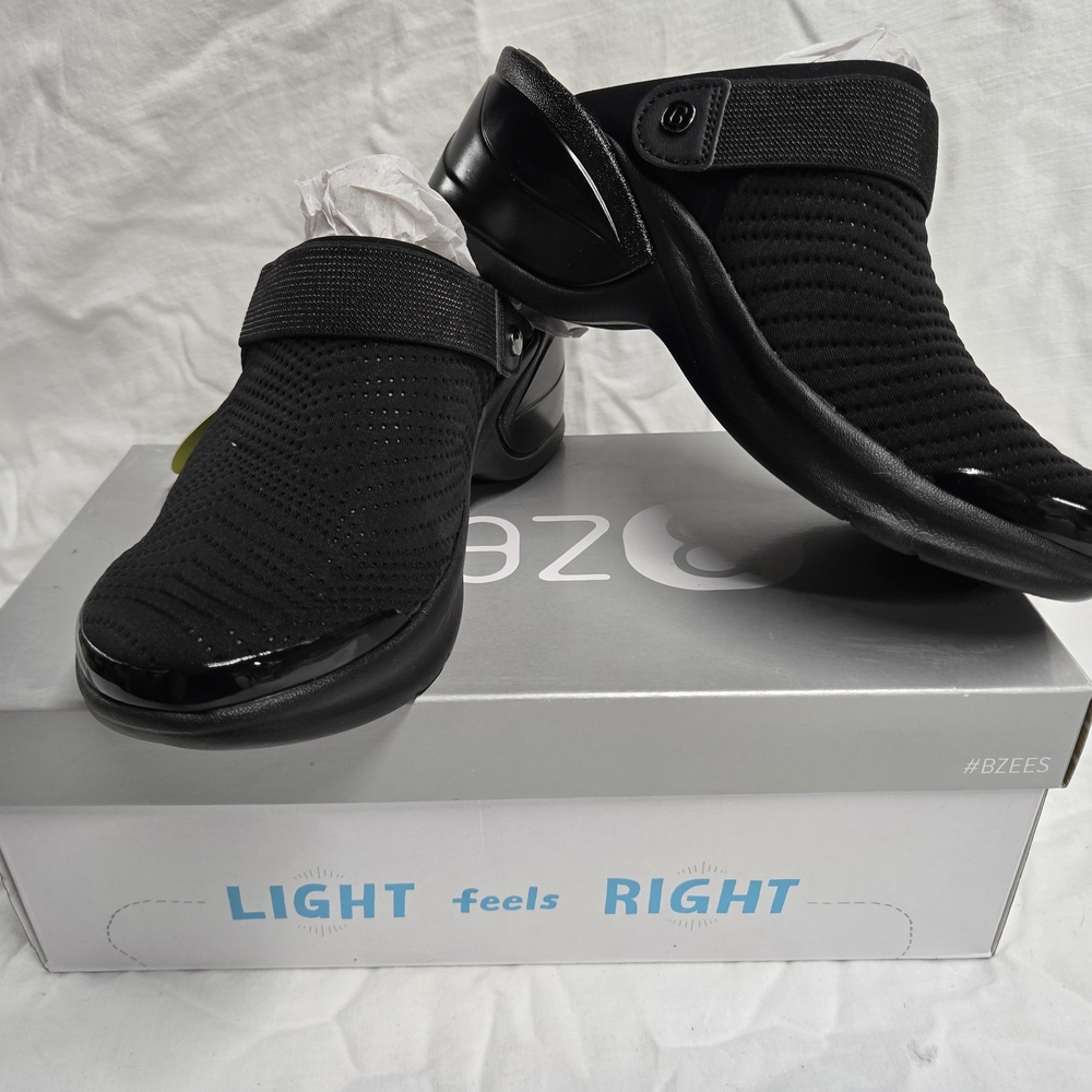 Bzees WOMEN'S Black Slip-On Shoes